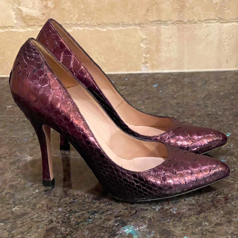 Anthropologie Pura Lopez reptile maroon heels